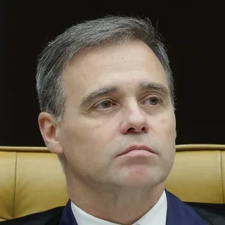 Retrato de André Mendonça