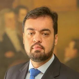 Retrato de Cláudio Castro